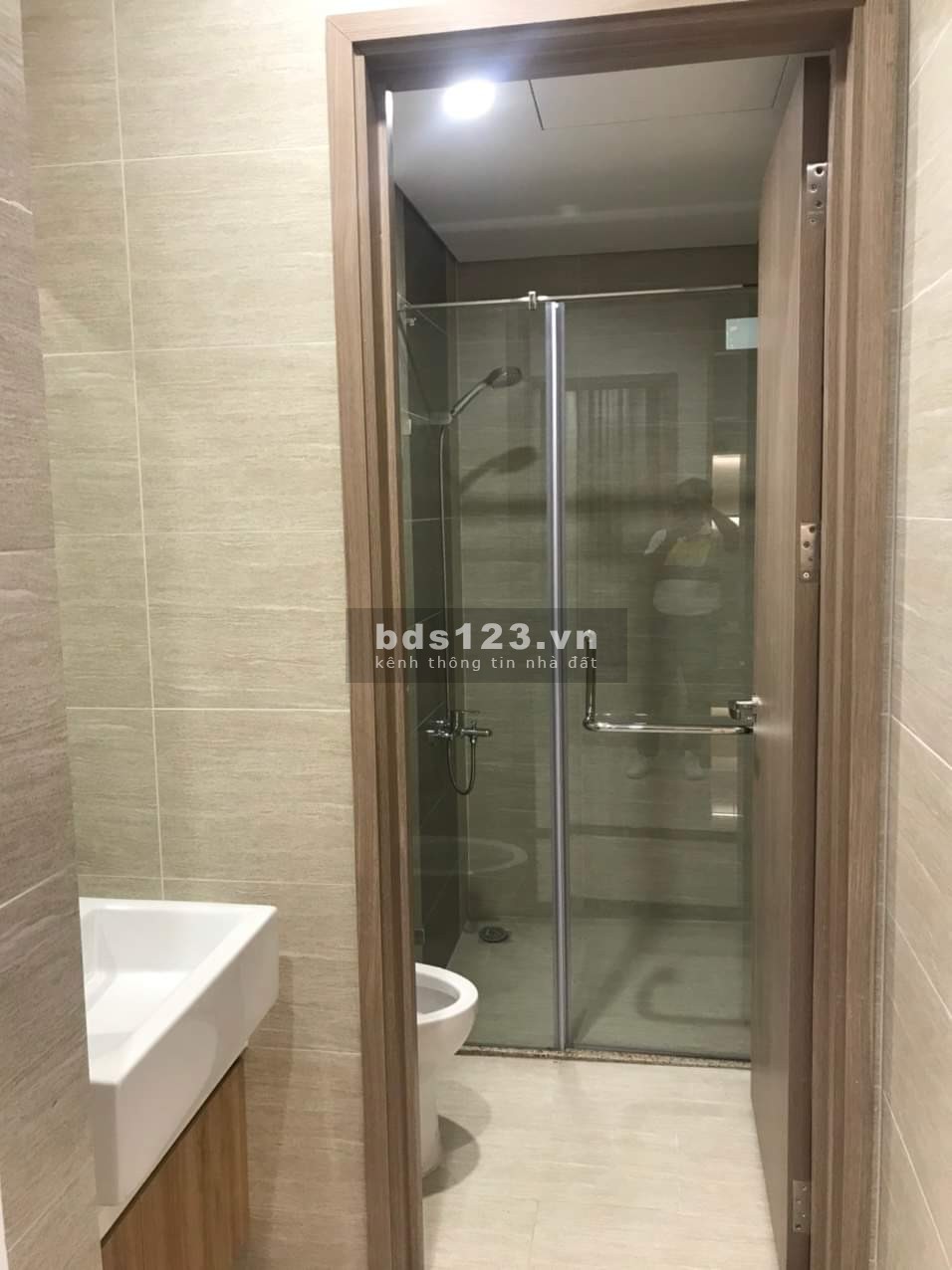 Chính chủ bán căn hộ 2n1vs 60m2 FULL NỘI THẤT giá 1520TR KDT Vinhomes Ocean Park