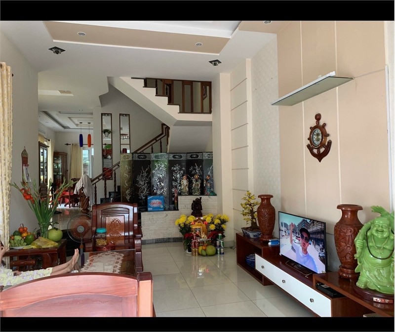Bán biệt thự KDC Gia Hòa Quận 9, DT: 7x20m, 1 trệt 3 lầu, full nội thất giá 13.5 tỷ TL