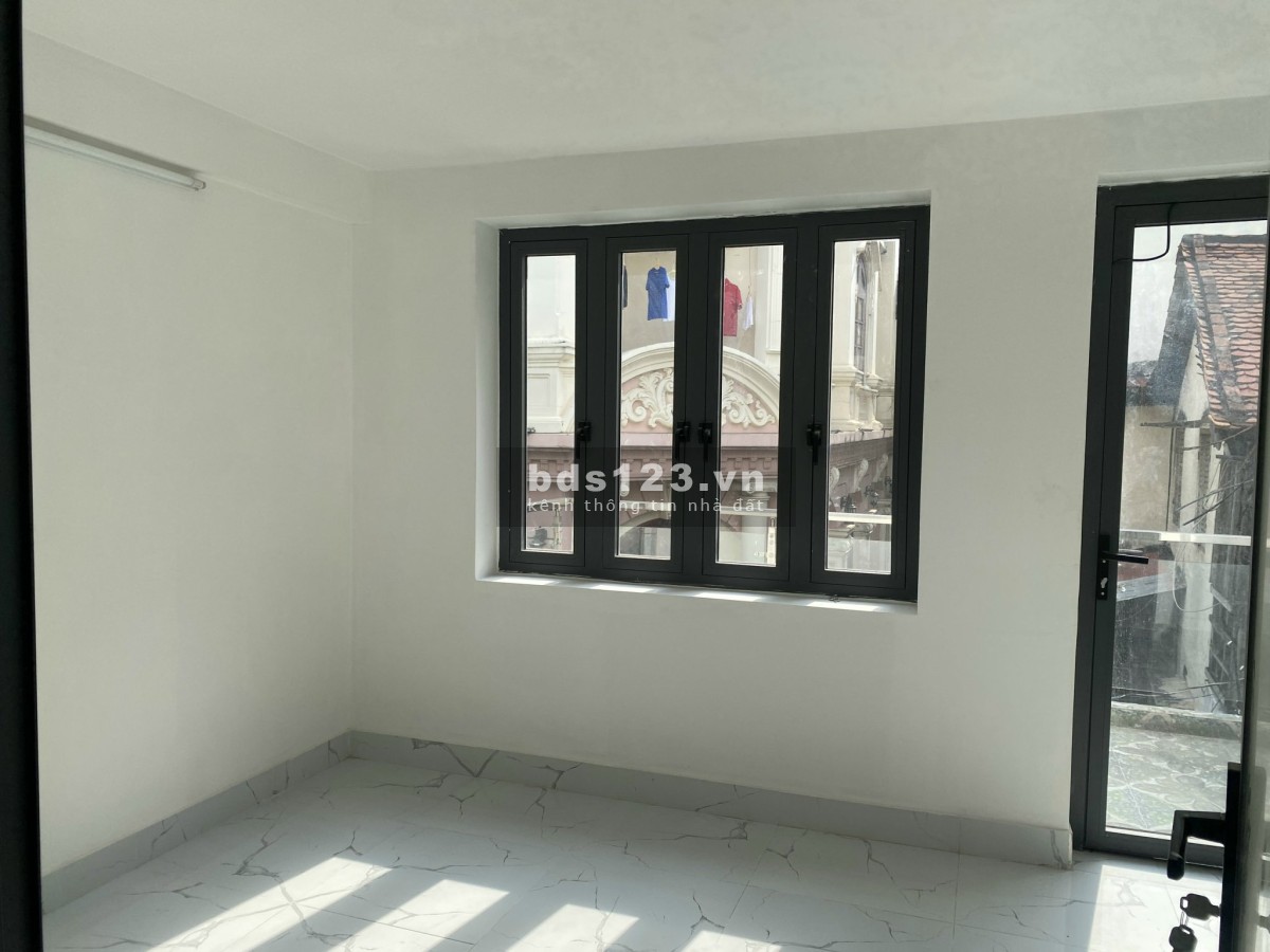 Cho thuê nhà nguyên căn Lý Chính Thắng, Phường 8, quận 3
