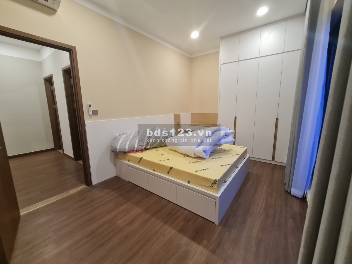 Cho thuê căn hộ D'VERANO 3PN giá hạt dẻ, view siêu đỉnh T5/2023