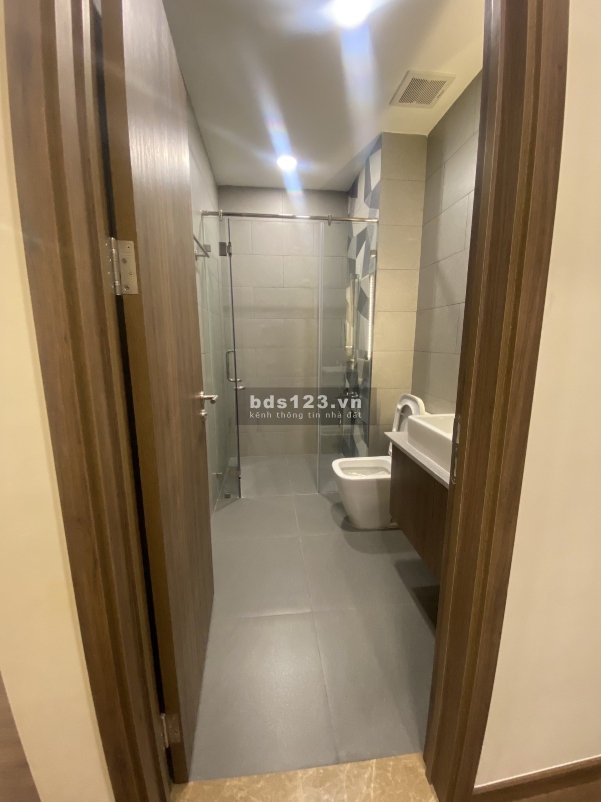 Cho thuê căn hộ D'VERANO 3PN giá hạt dẻ, view siêu đỉnh T5/2023