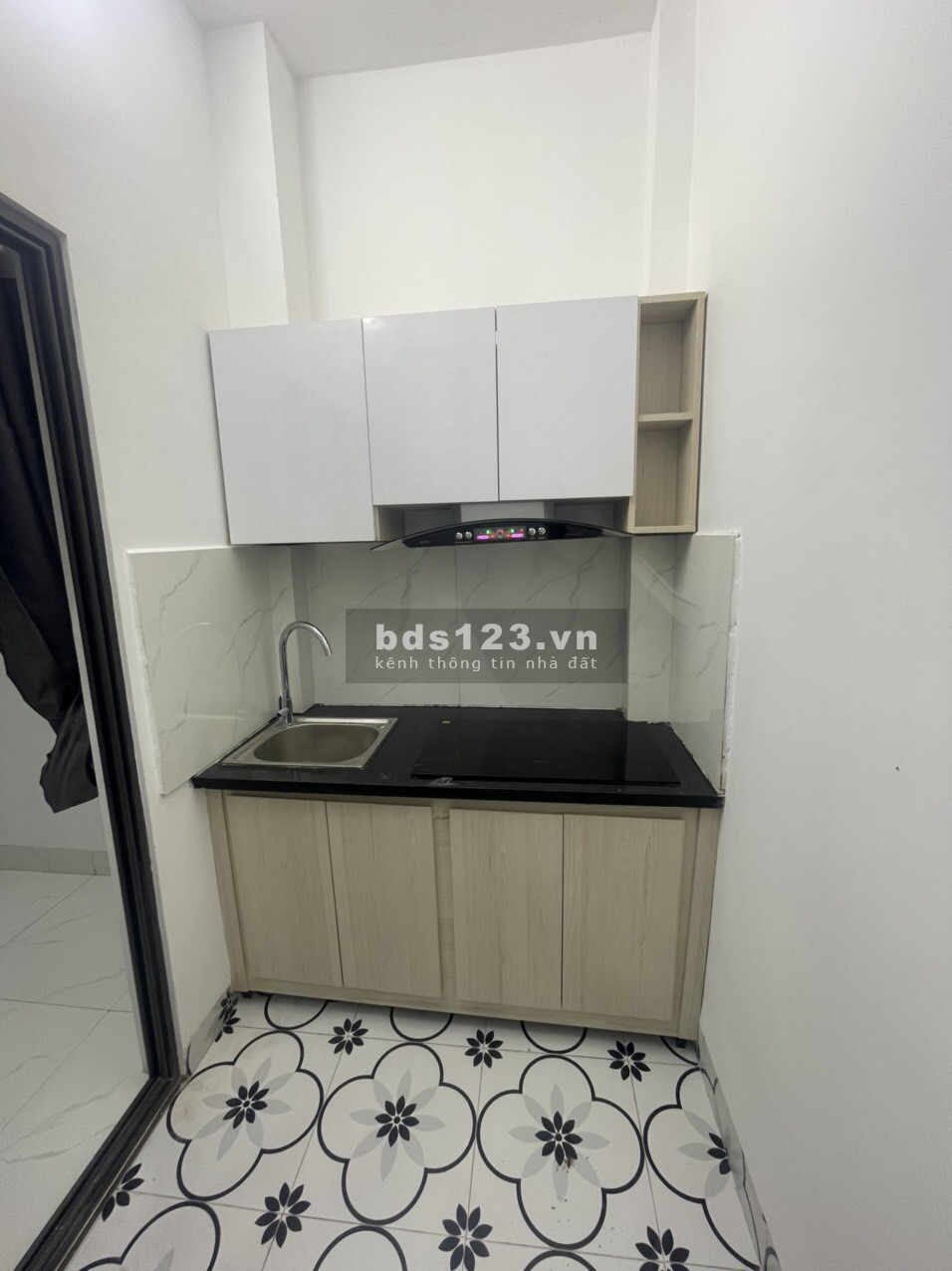 Cho thuê căn hộ khép kín 1n + 1 bếp tại Trần Quốc Vượng, Cầu Giấy