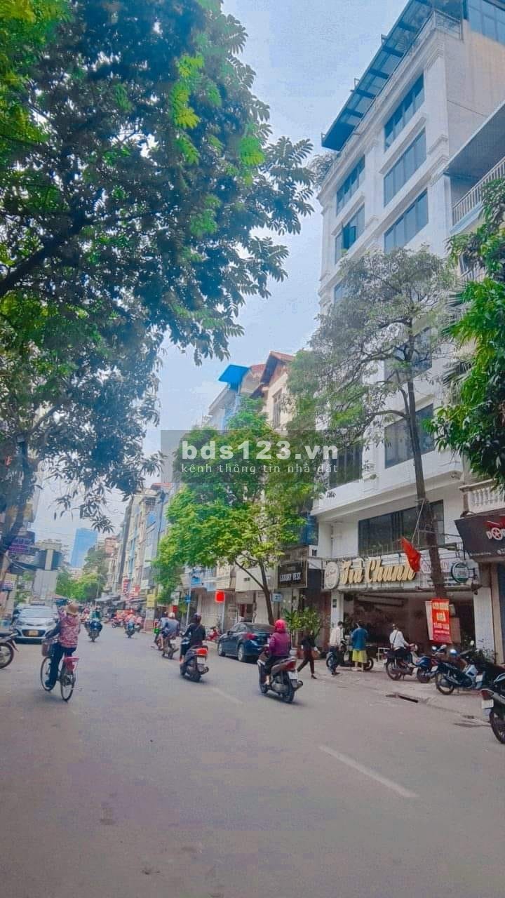 Bán tòa nhà VIP - Trung tâm Cầu Giấy - Mặt phố Phan Văn Trường, 100m X 9T, MT 10m, Gía 69 tỷ.
