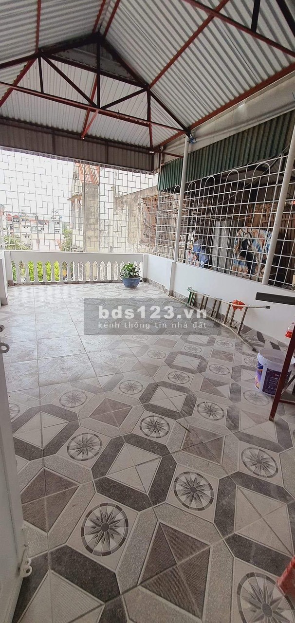 Bán nhà phân lô cán bộ - Ô tô đỗ cửa - 2 mặt ngõ trước sau - Khu hiếm nhà bán