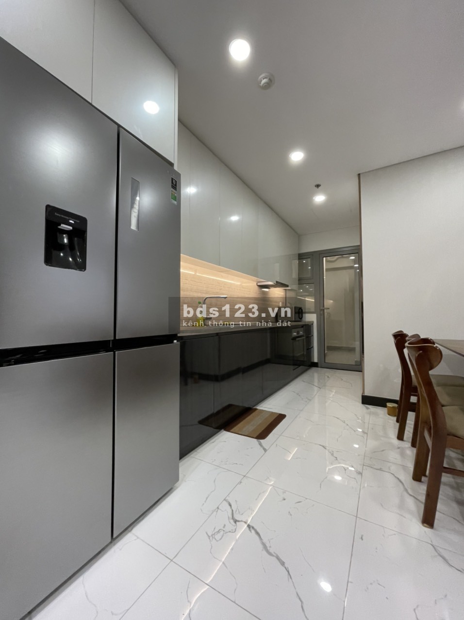 Sang HĐ Thuê 2PN Empire City full NT cực rẻ, giá không thành vấn đề