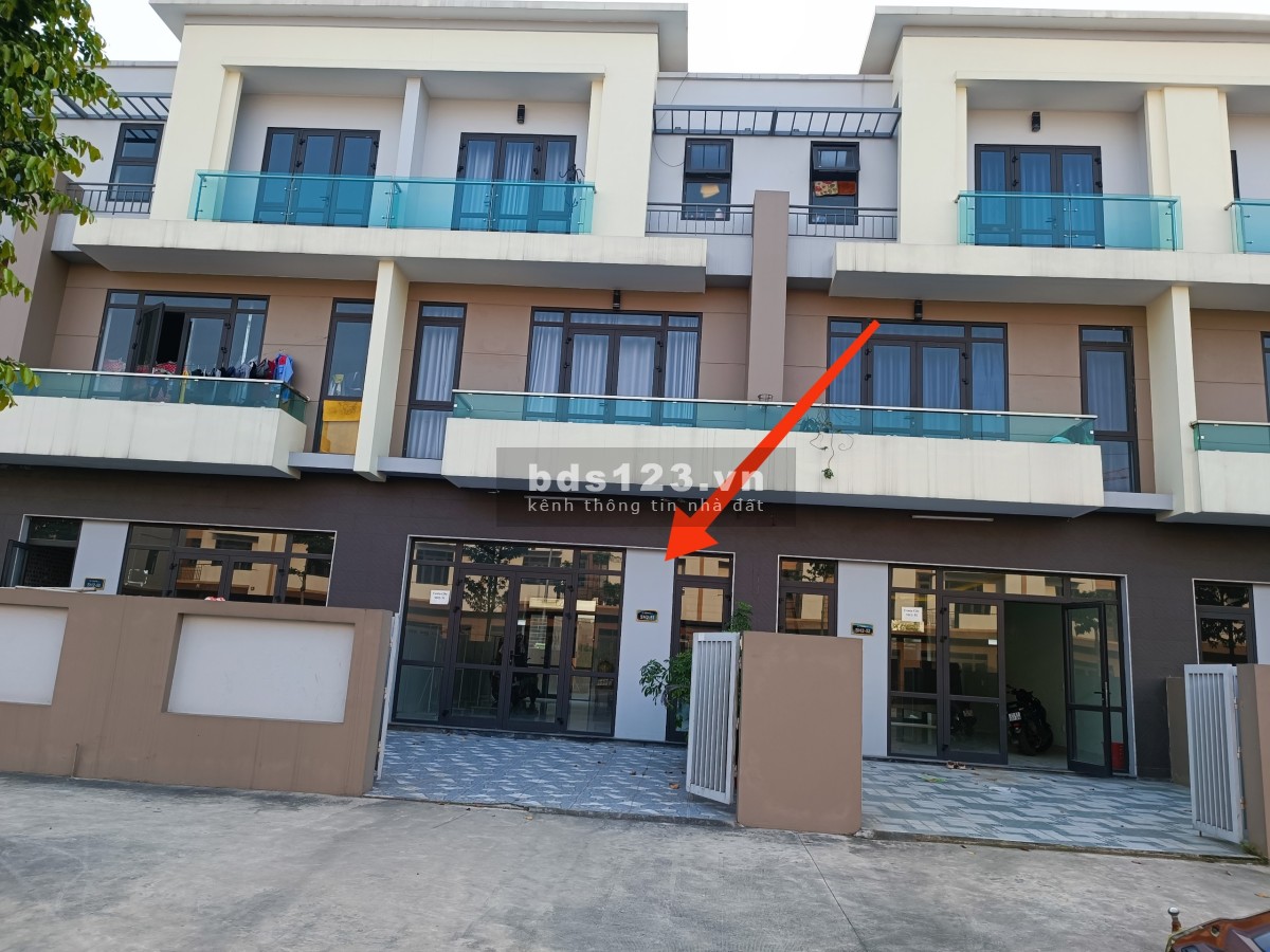 Bán nhà đẹp mặt phố đi bộ 26m giá đáy thị trường.