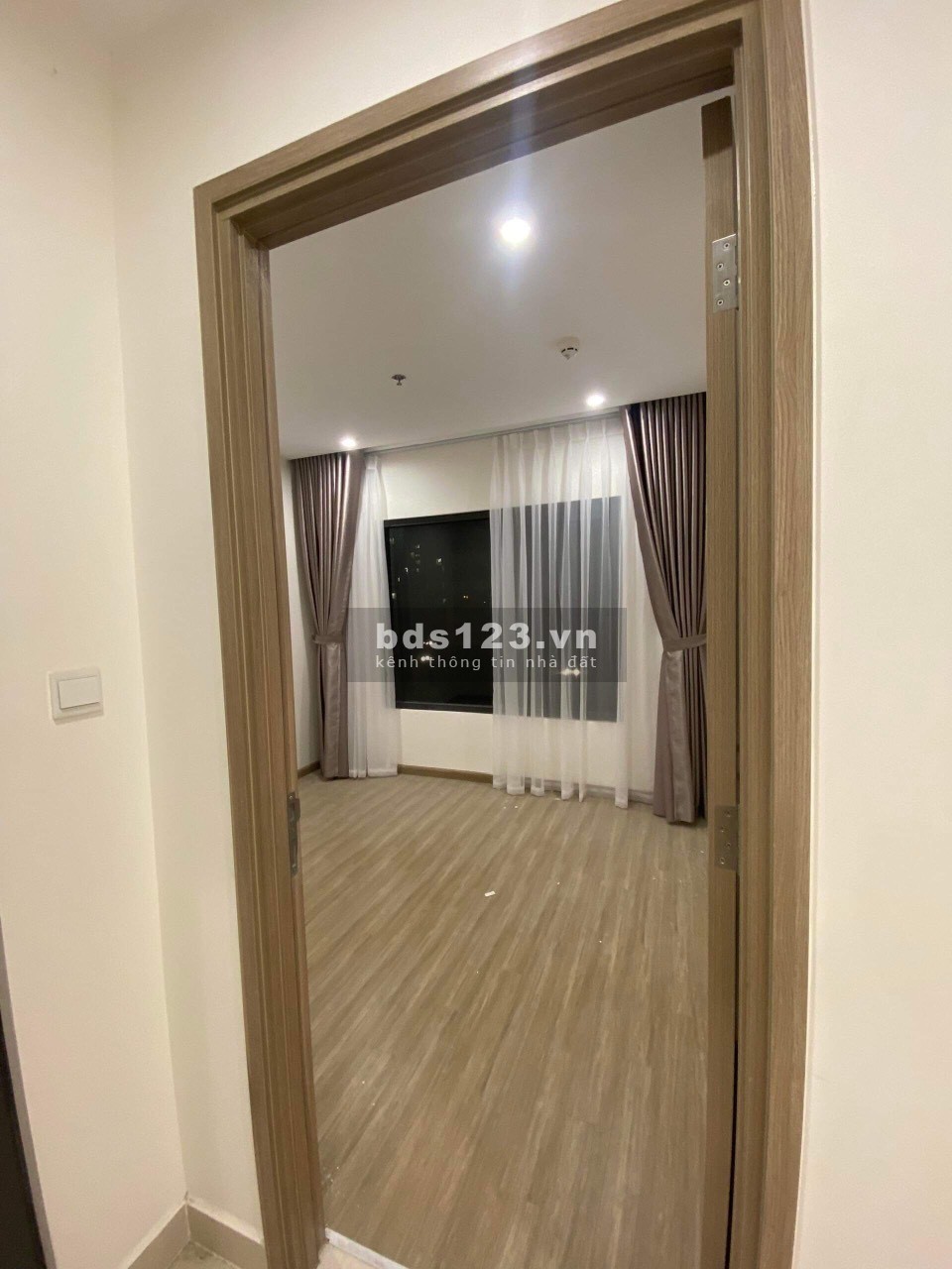 Vinhomes Grand Park quận 9 cho thuê 2pn + có nội thất giá siêu rẻ