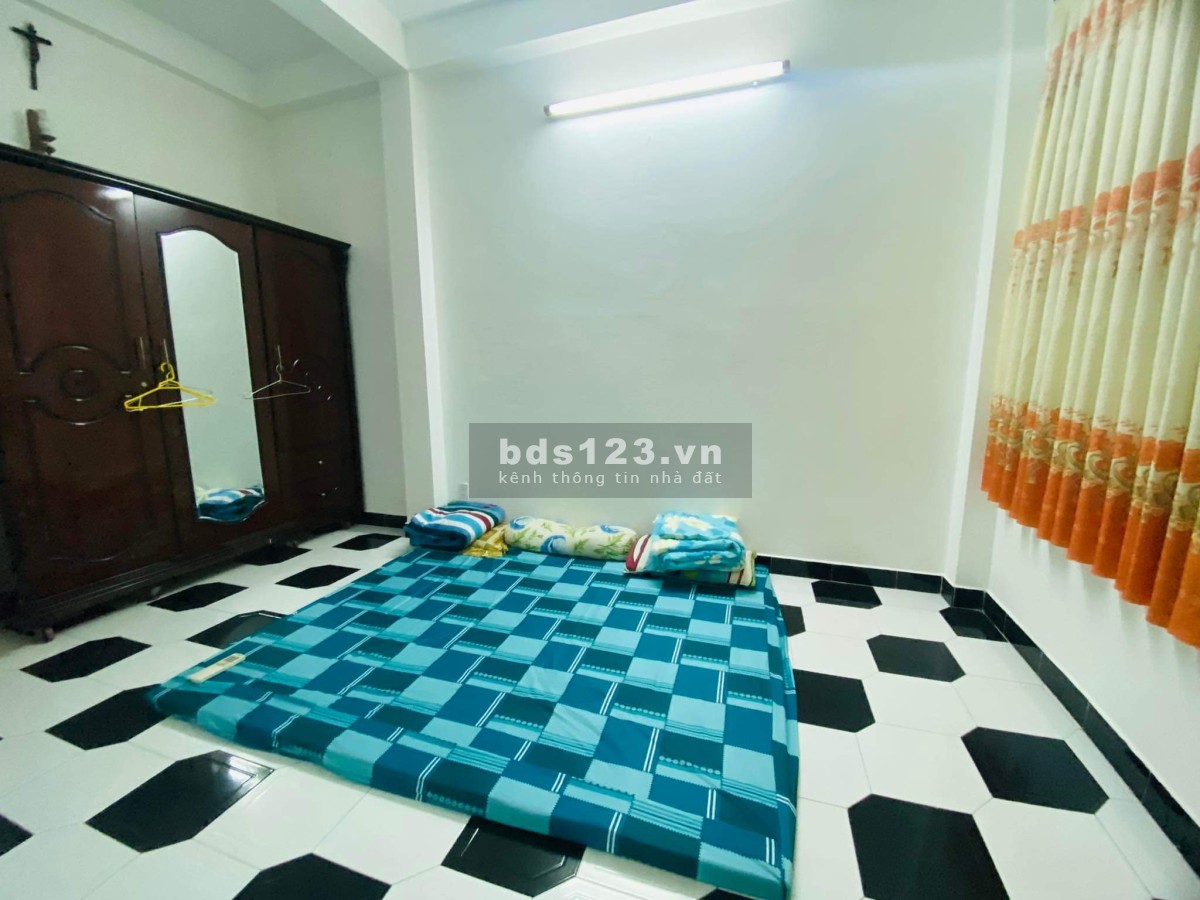 Bán nhà Hồng Lạc Tân Bình 38m2 sát mặt tiền chỉ nhỉnh 3 tỷ