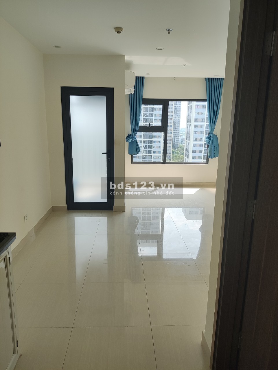 Cho thuê studio bếp rèm Vinhomes Quận 9 giá chỉ 5 triệu