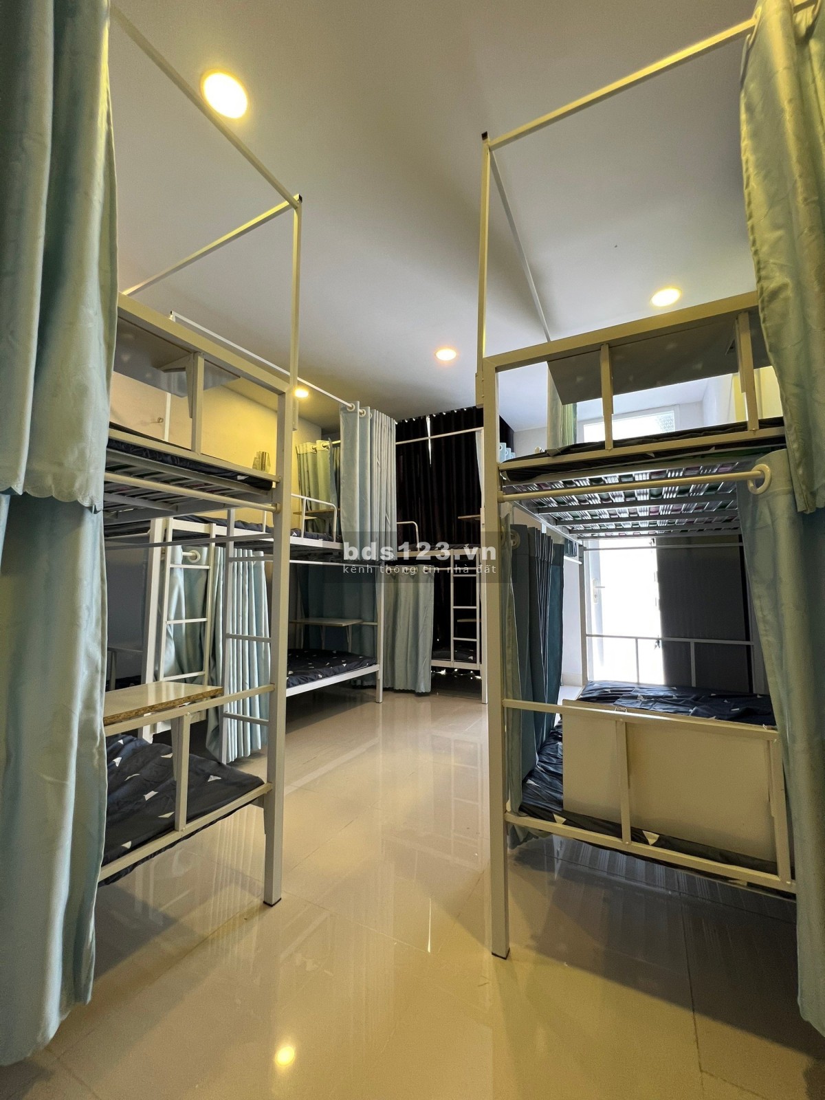Sang nhượng lại kí túc xá mặt tiền đường Nguyễn Cửu Vân, P17, Bình Thạnh