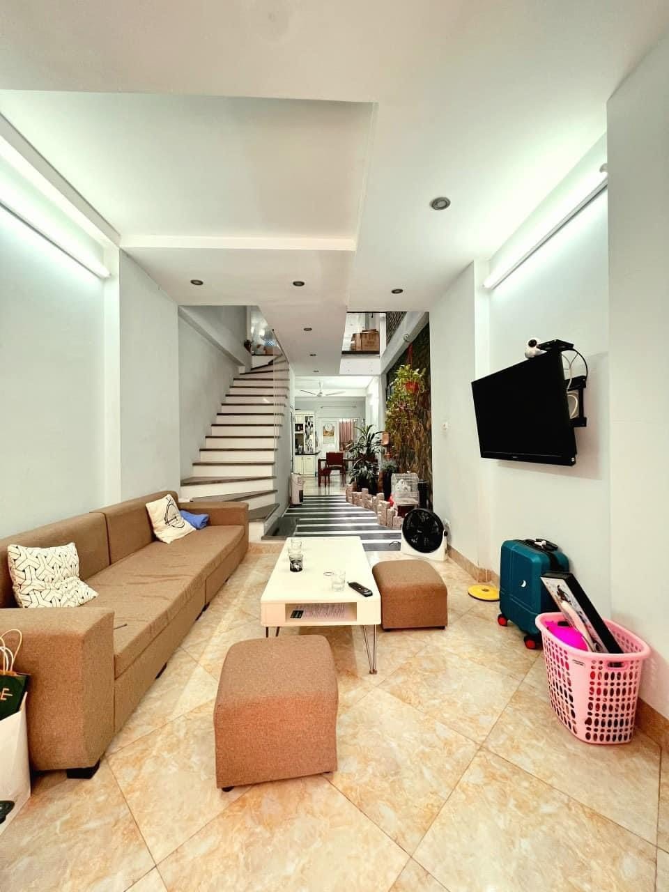 Bán nhà ngõ 358 Bùi Xương Trạch, nhỉnh 8 tỷ, 4 tầng, 66m2, MT 3.3m, ngõ ô tô tránh