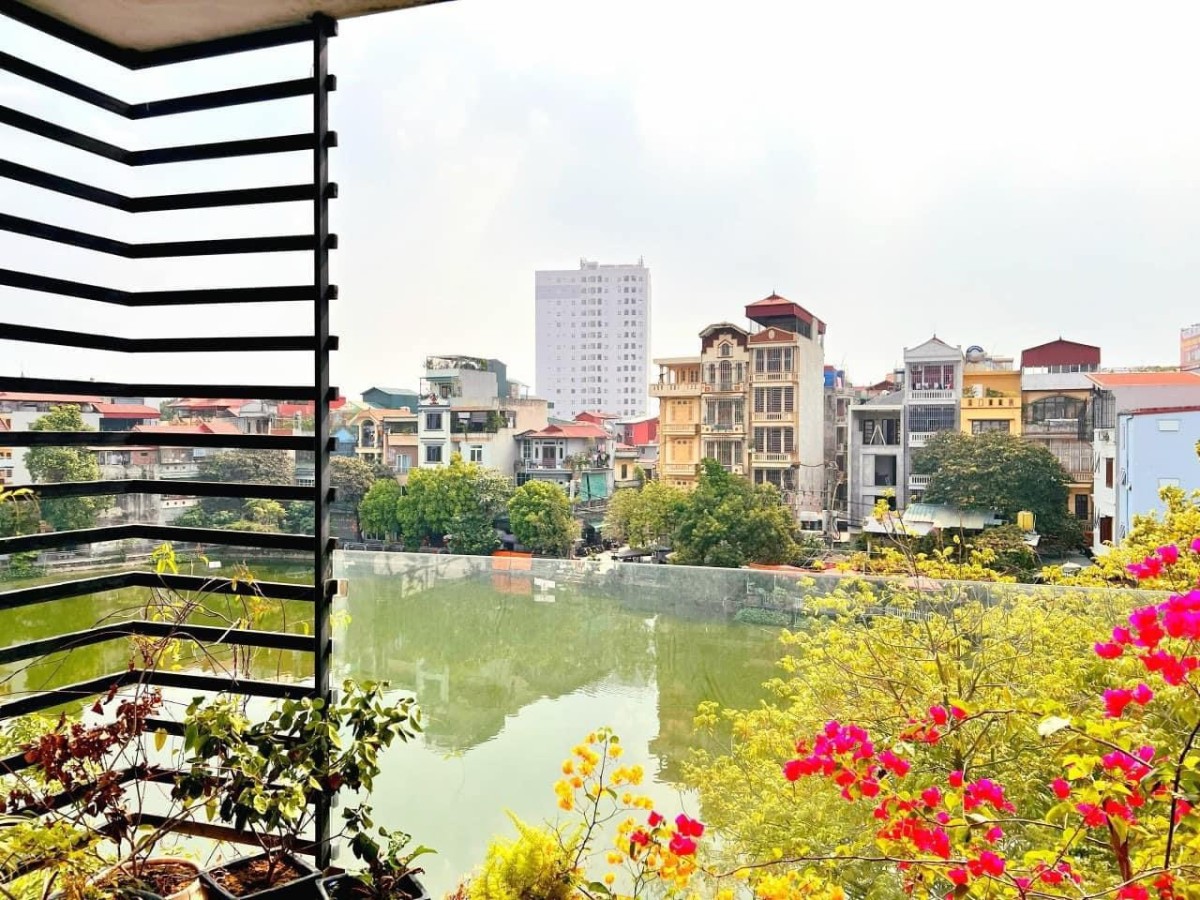 Bán nhà ngõ 358 Bùi Xương Trạch, nhỉnh 8 tỷ, 4 tầng, 66m2, MT 3.3m, ngõ ô tô tránh