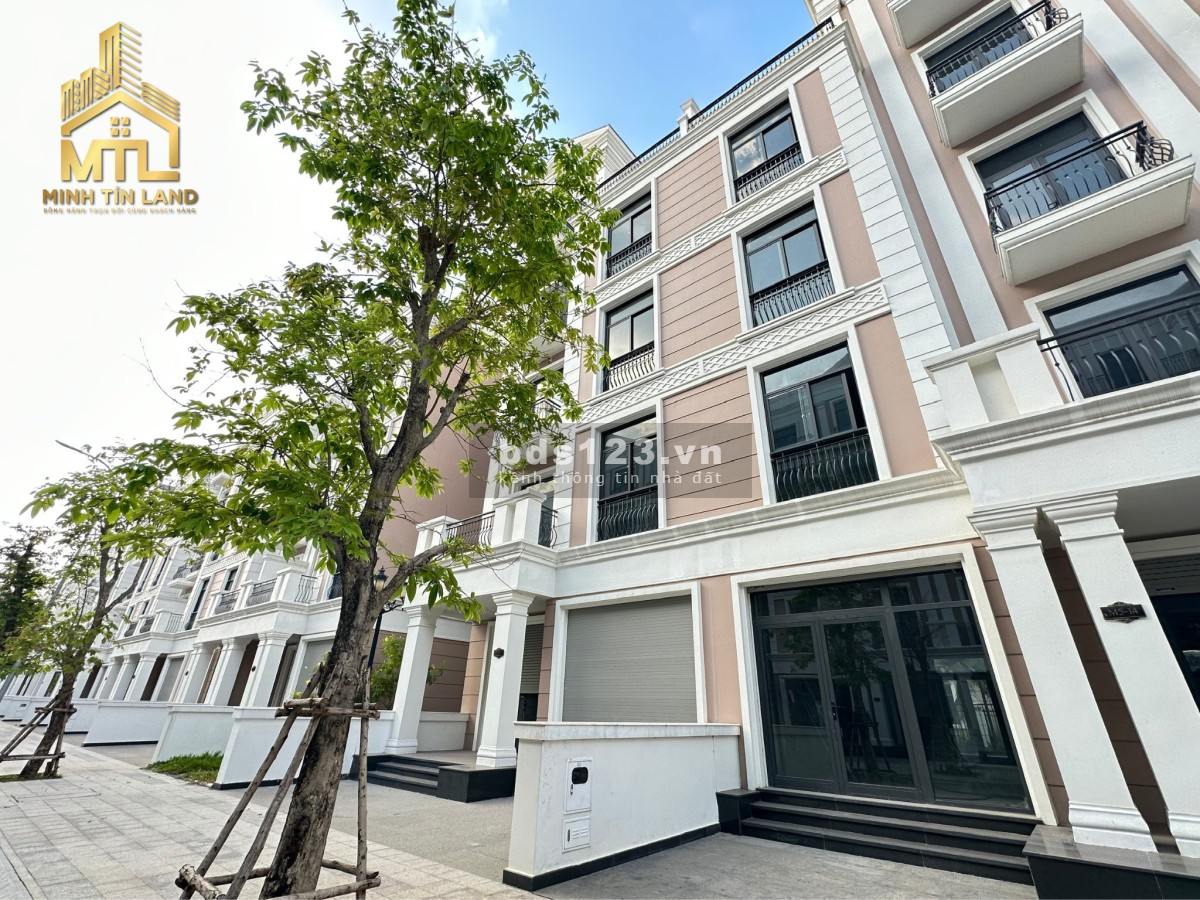 Chủ kẹt tiền bán gấp nhà phố 144m2 Vinhomes Quận 9 chỉ 17 tỷ BTP