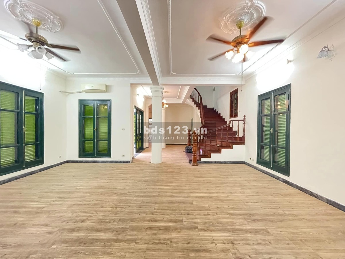Bán biệt thự quận Ba Đình. DT 339m, 4T, MT 12m, 66 tỷ. Xây khách sạn, toà Building, giữ tiền cực tốt