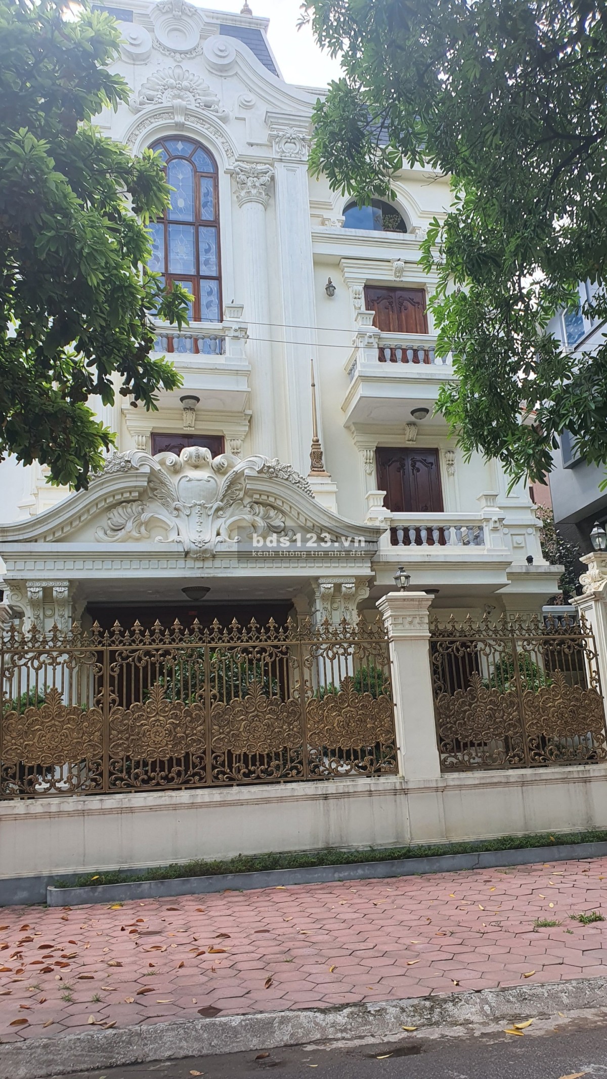 Bán biệt thự quận Ba Đình. DT 339m, 4T, MT 12m, 66 tỷ. Xây khách sạn, toà Building, giữ tiền cực tốt