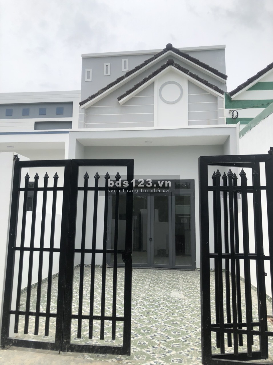 Bán nhà lầu trong trung tâm chỉ với 600 tr