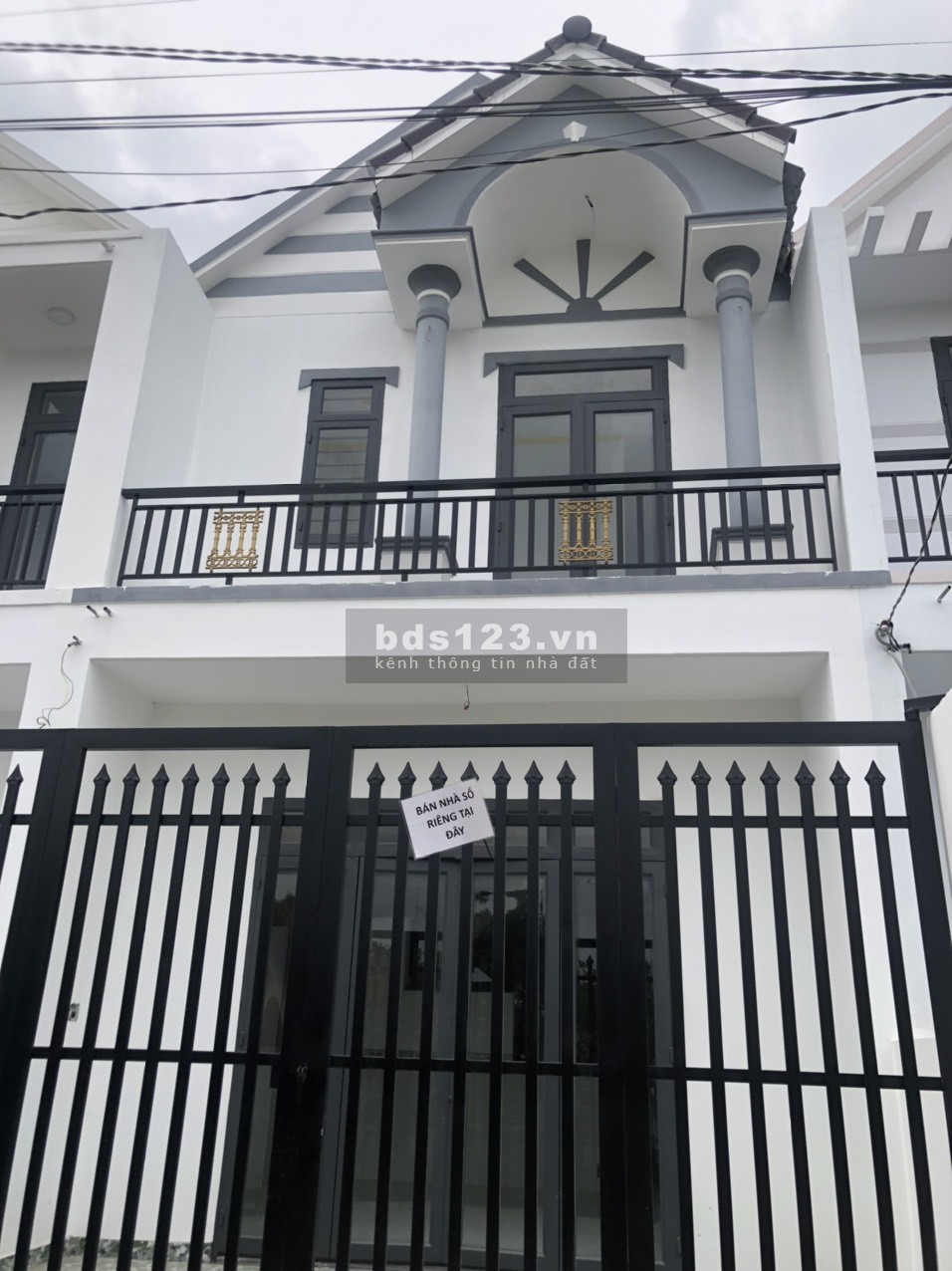 Bán nhà lầu trong trung tâm chỉ với 600 tr