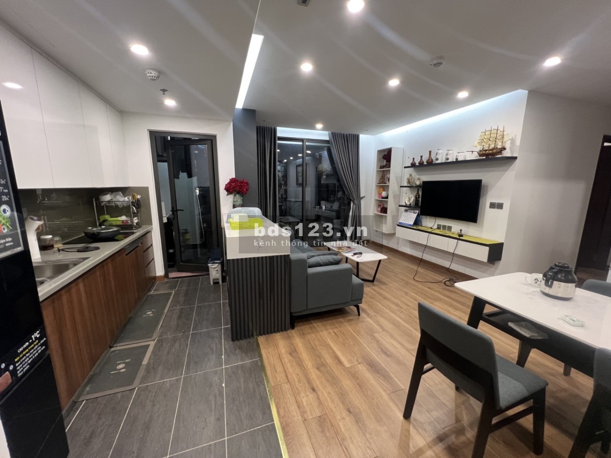 Chính chủ cần cho thuê CHCC 3 PN chung cư 6th Element 109m2, giá cả hợp lí