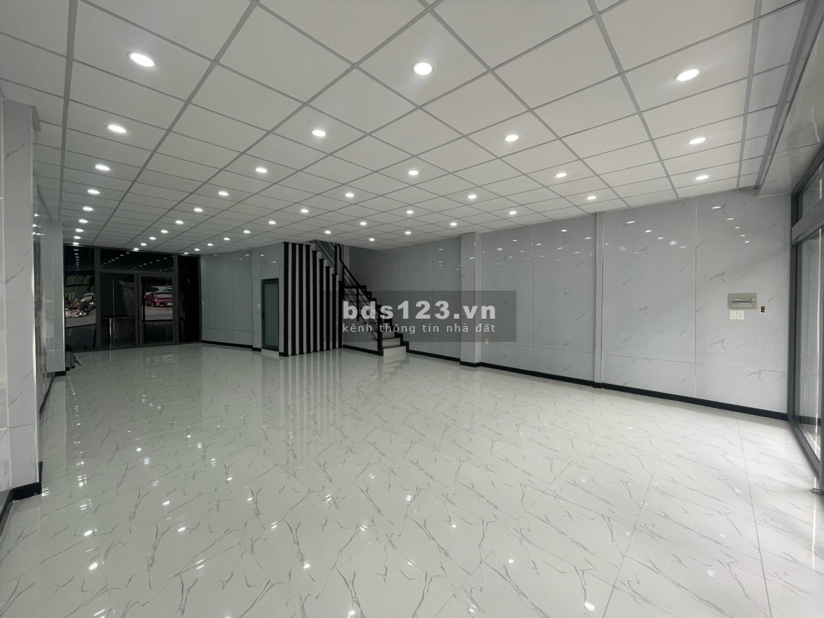 Ngang 7x14m Nhà mặt tiền Nguyễn Kiệm 2 tầng, mới đẹp, kinh doanh tự do