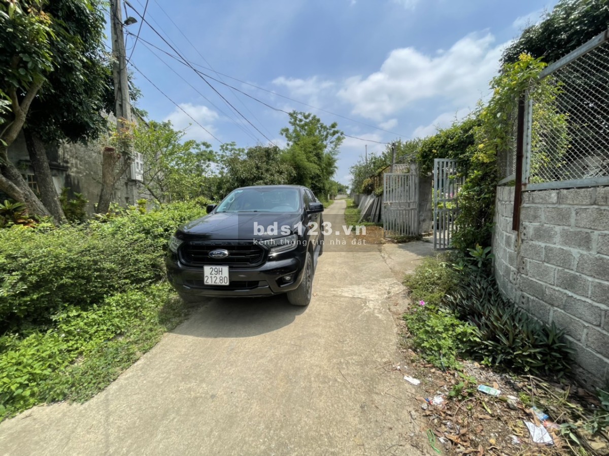 Bán đất giáp KCN Nhuận Trạch Lương Sơn HB DT 123m2 giá hơn 800tr 0982876689