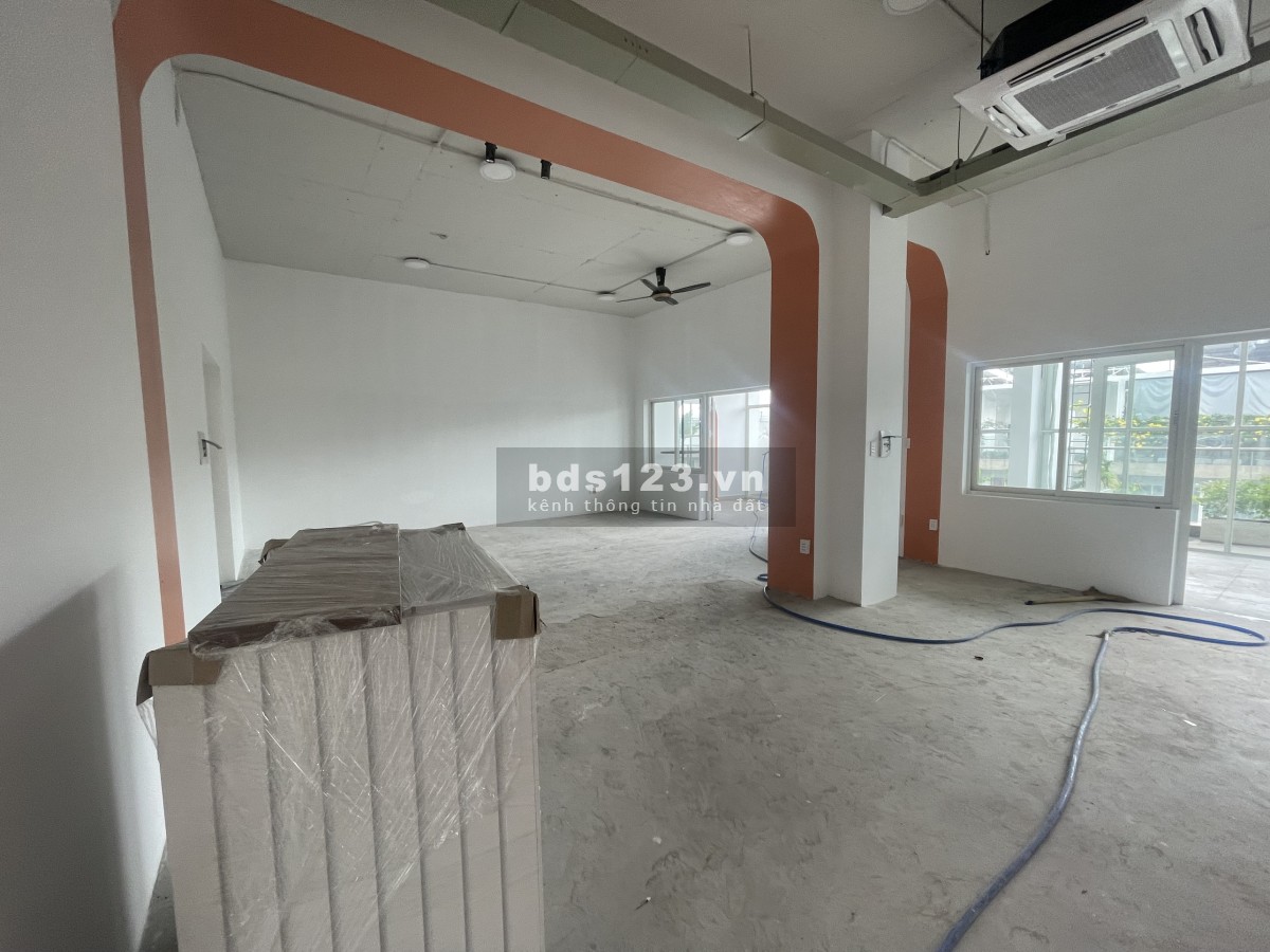 Cho thuê 2 căn đôi Saritown Sala 170 m2 tầng cao như penhouse giá cực bất ngờ T5/2023