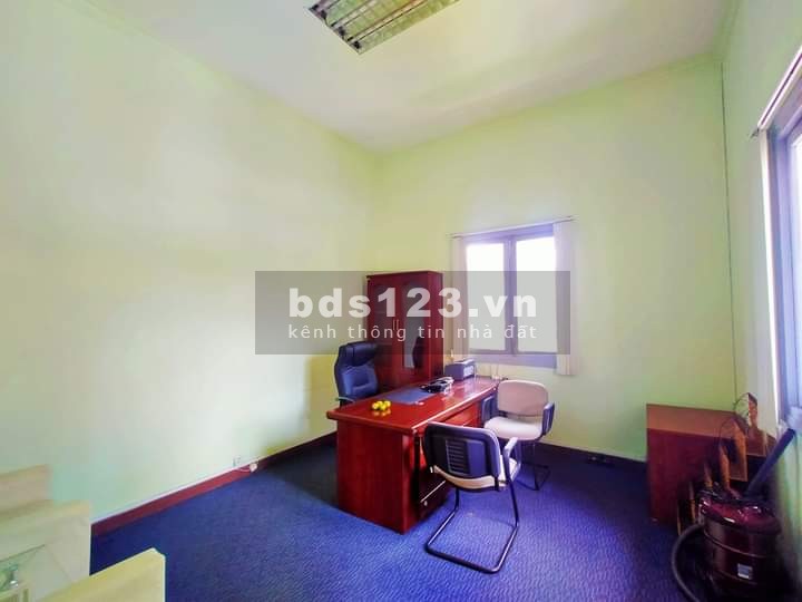 Mặt tiền Nam Kỳ Khởi Nghĩa q.3, 500m2, làm văn phòng, trường học,... giá thuê chỉ 300 triệu/tháng