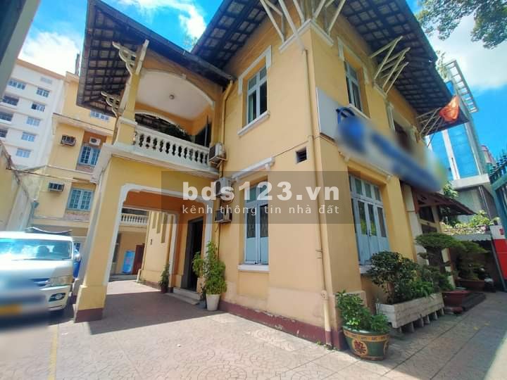 Mặt tiền Nam Kỳ Khởi Nghĩa q.3, 500m2, làm văn phòng, trường học,... giá thuê chỉ 300 triệu/tháng