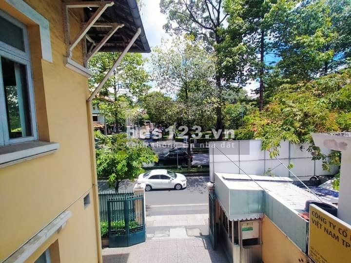 Mặt tiền Nam Kỳ Khởi Nghĩa q.3, 500m2, làm văn phòng, trường học,... giá thuê chỉ 300 triệu/tháng