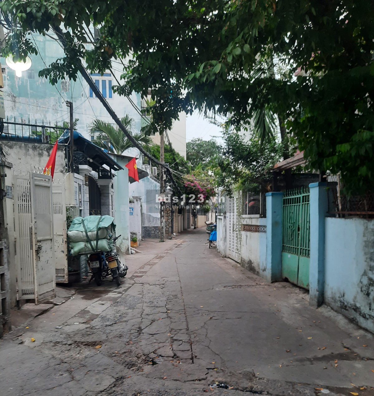 Nhà Hoàng Hoa Thám cần bán - hxh - gần 70m2 – chỉ nhỉnh 8 tỷ