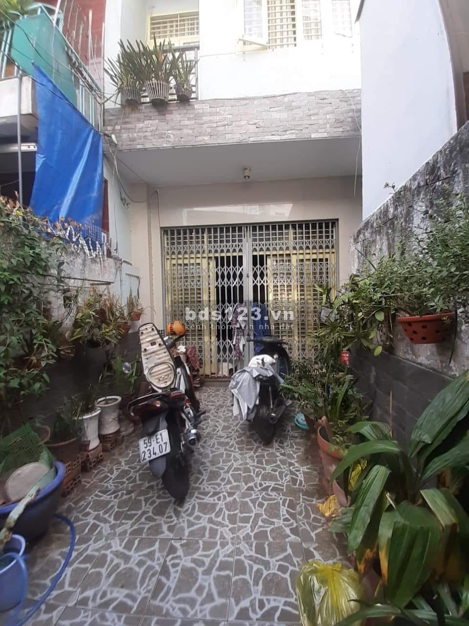 Bán nhà đẹp tại Phú Nhuận - Hẻm ba gác - 69M2 - Nở hậu thương lượng 6 đến 10 tỷ