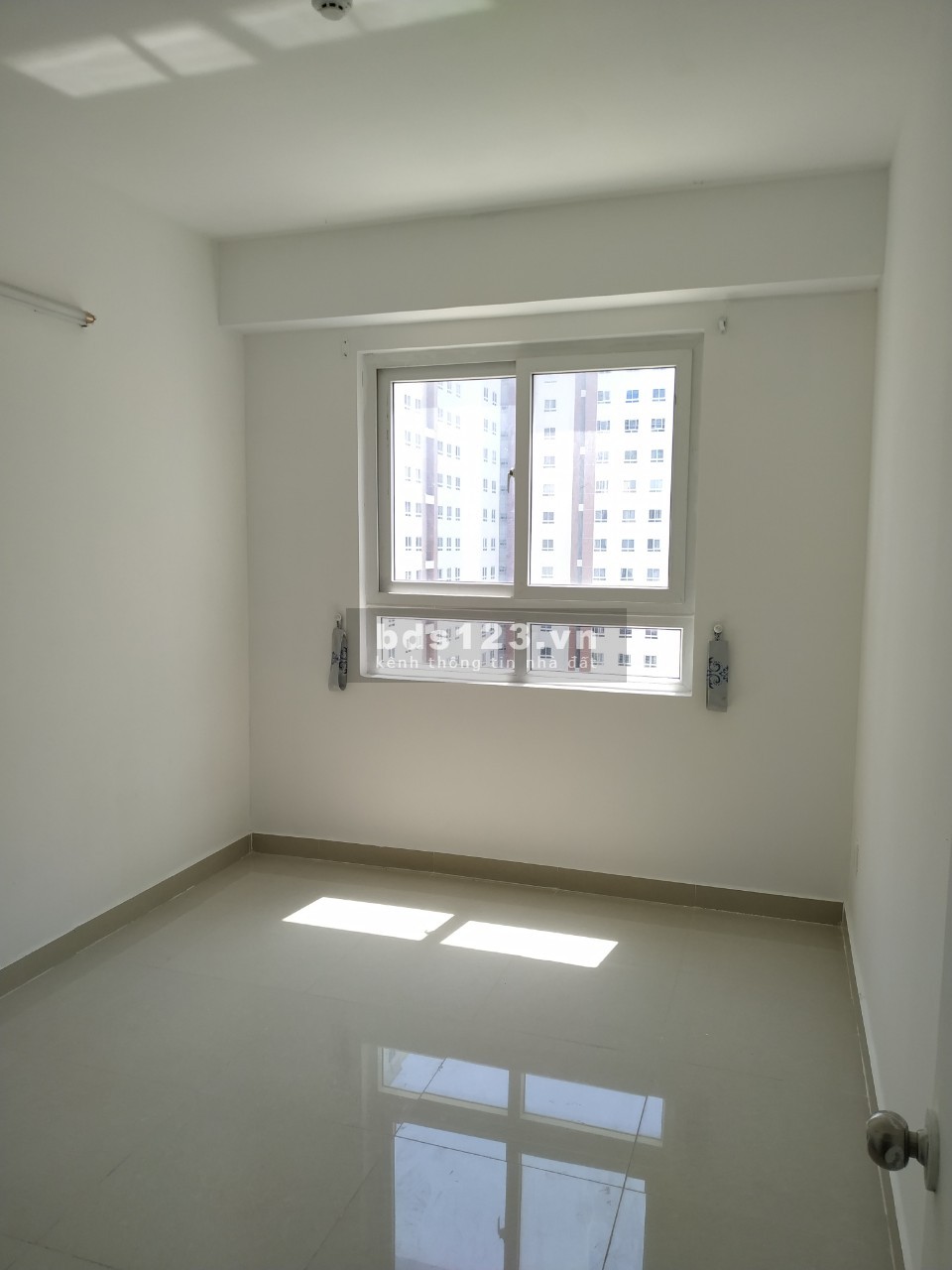Chính chủ bán căn hộ 55m2, 2 phòng ngủ 1WC tầng 14 căn 08 block B2 Topaz City, Phường 4 Quận 8