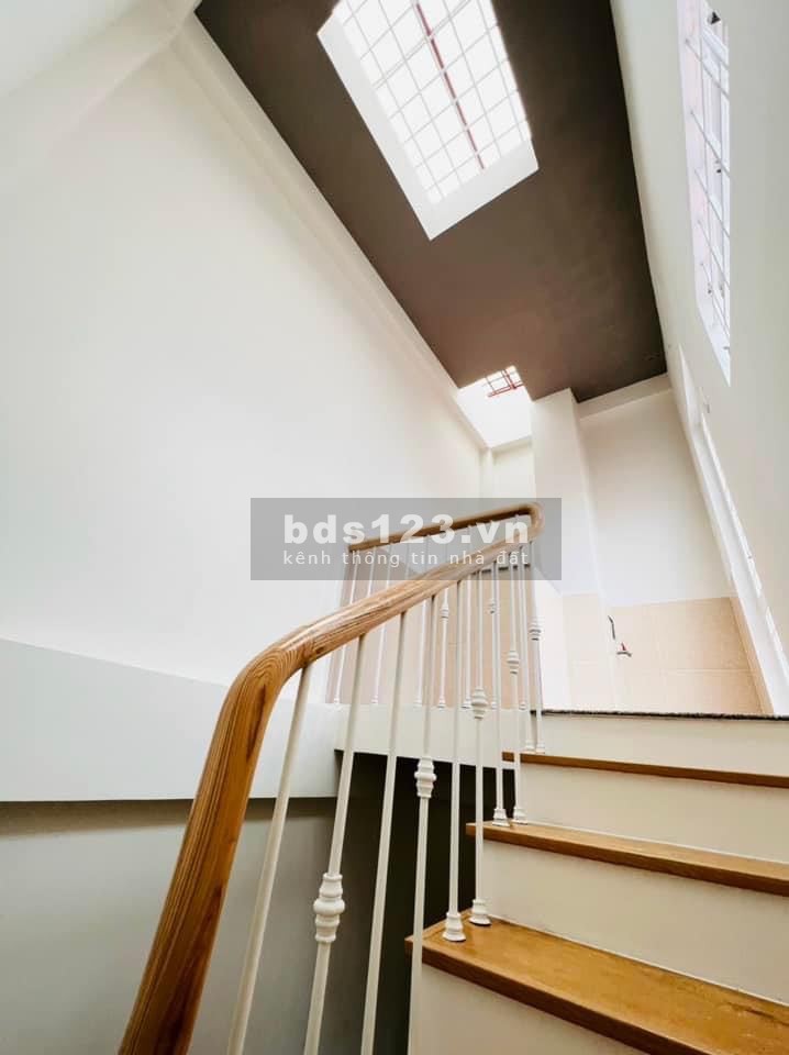 Bán nhà ở trung tâm Bình Thạnh giá nhỉnh 5 tỷ thương lượng