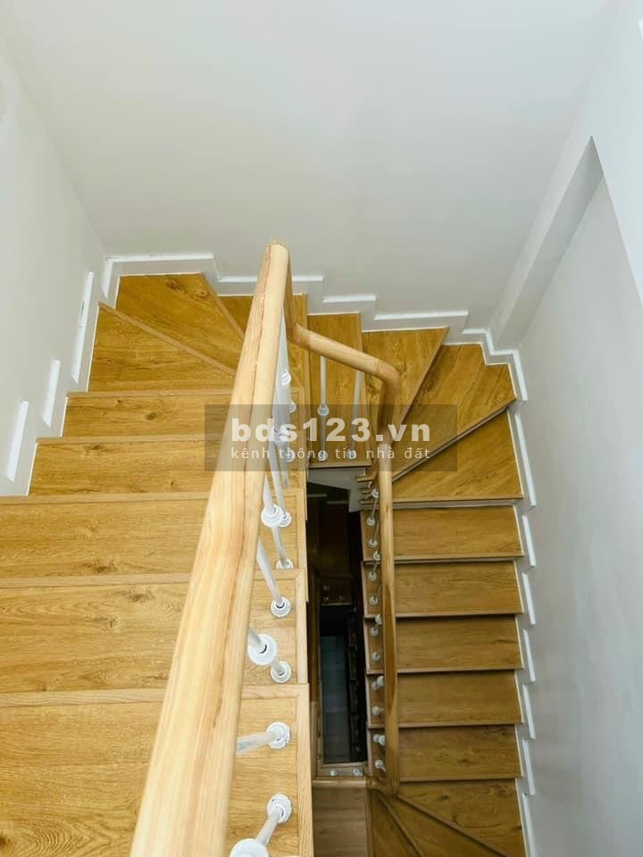 Bán nhà ở trung tâm Bình Thạnh giá nhỉnh 5 tỷ thương lượng