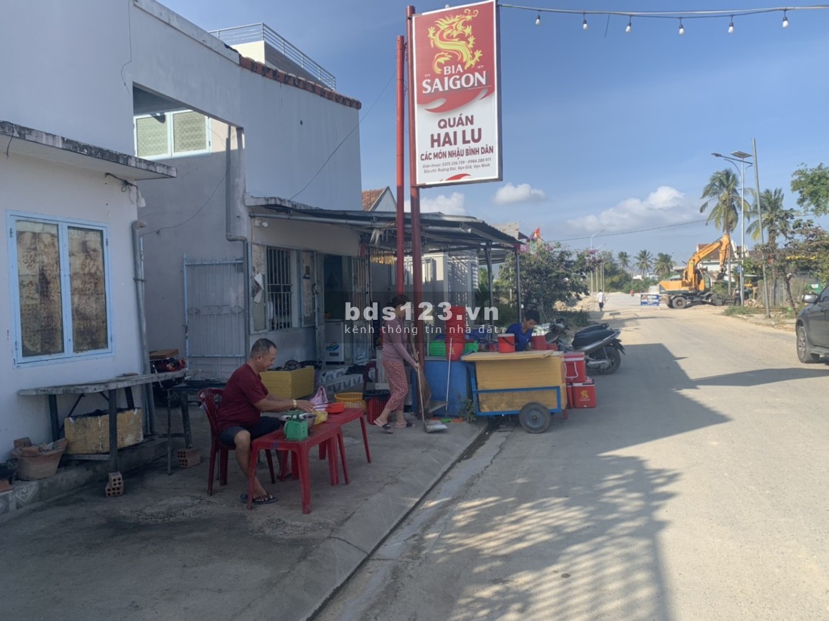 Đất nền Vân Phong, full thổ cư, vị trí trung tâm đông đúc phù hợp kinhh doanh