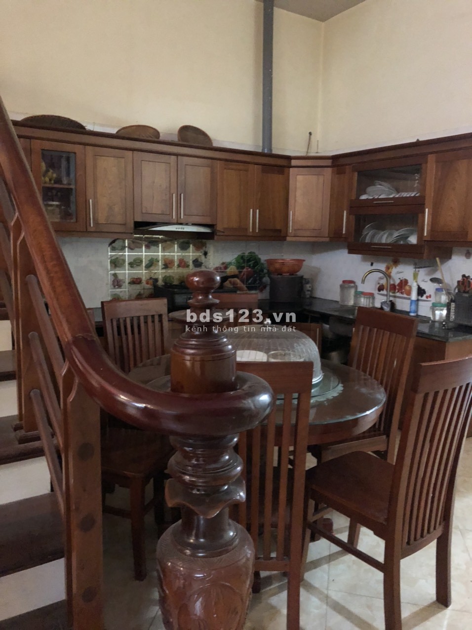 Cho thuê nhà 3 tầng trong ngõ đường Trần Phú Giá 8tr/tháng