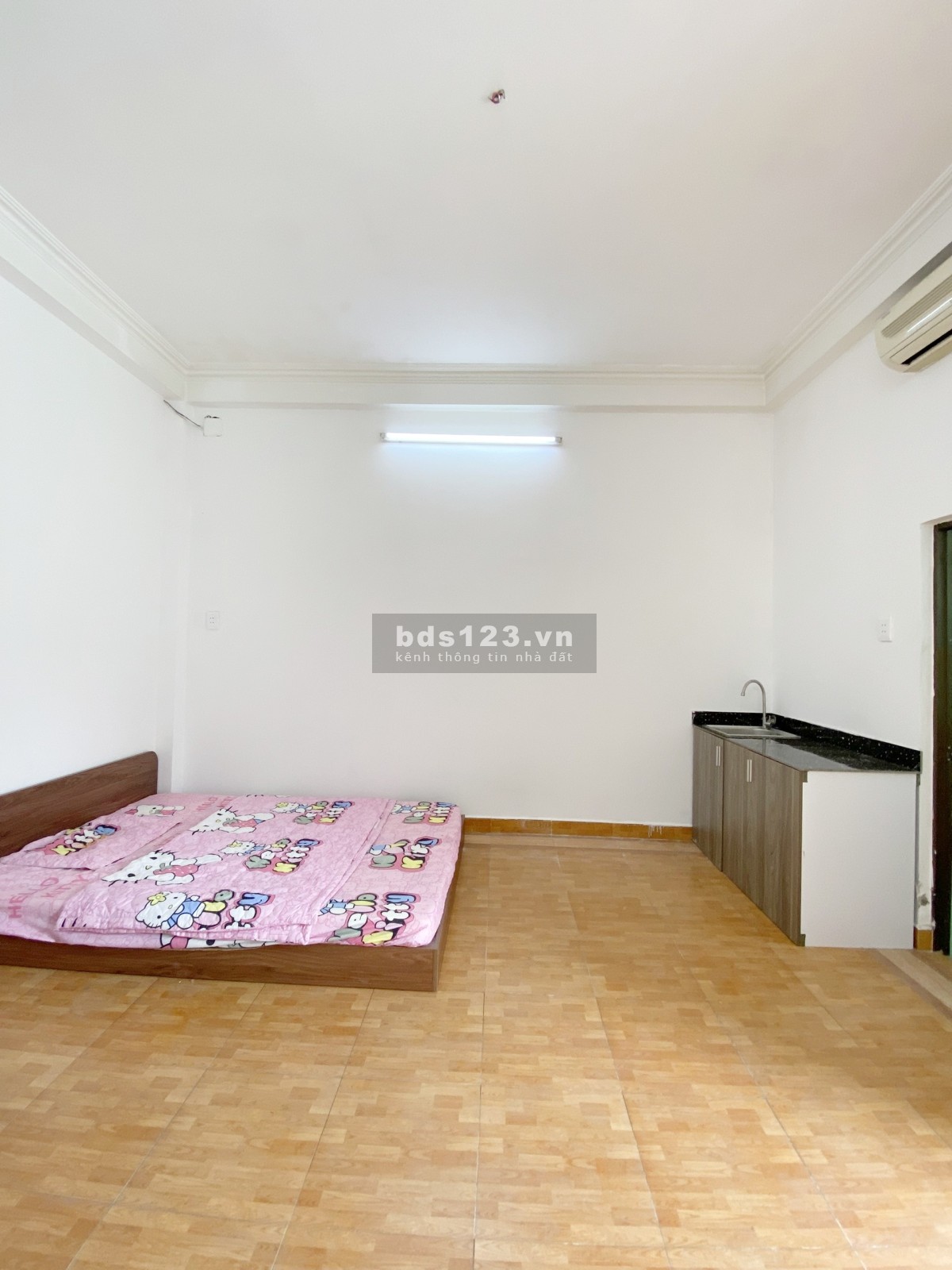 Cho thuê phòng trọ full nội thất ban công giá rẻ Tân Phú