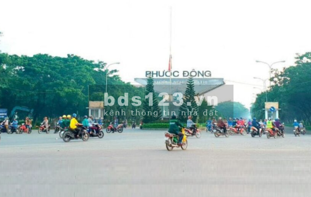 Cần bán lô đất ngay KCN Phước Đông, UBND xã Phước Đông, sổ sẵn, diện tích 110m2