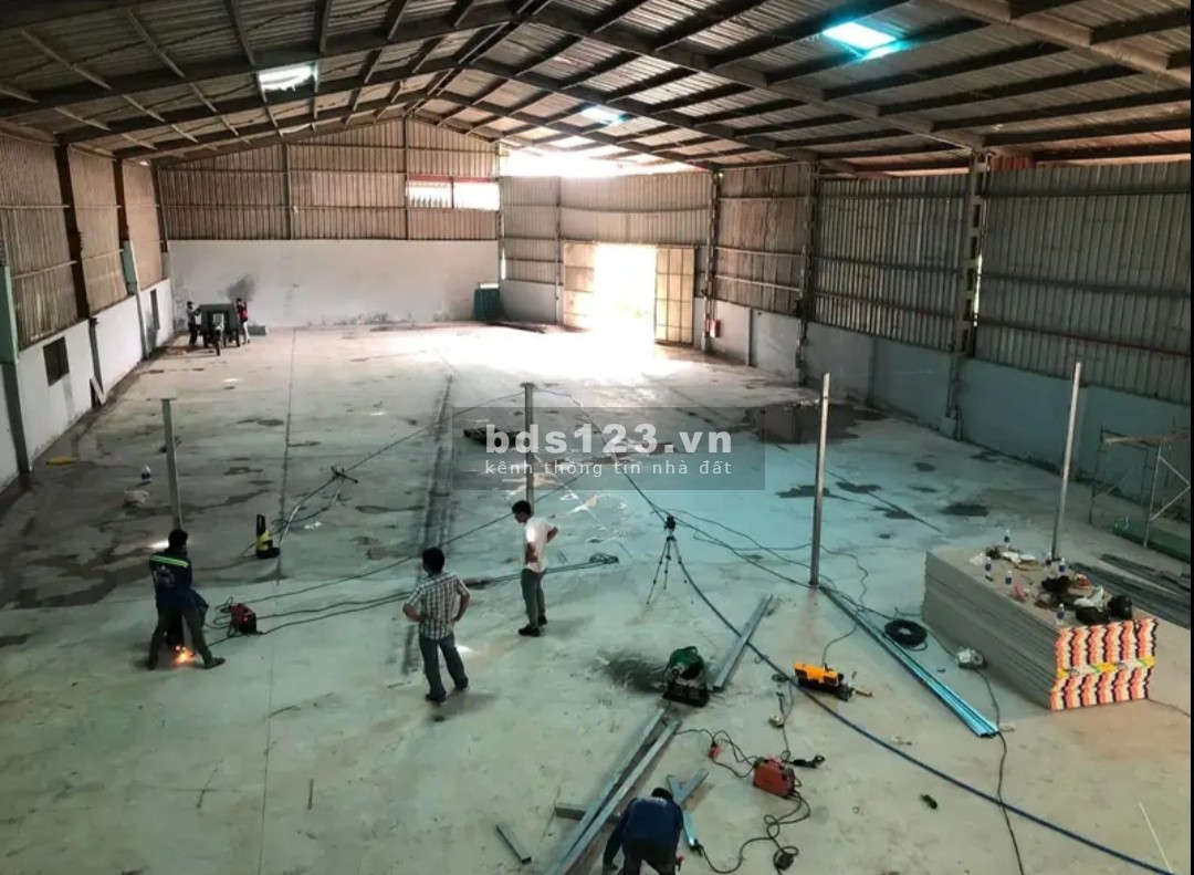 Cho thuê 1000m2 kho xưởng gần đường Phan Huy Ích, Phường 14, Quận Gò Vấp