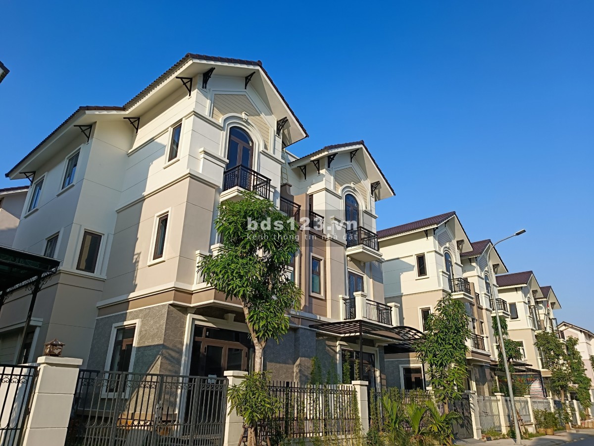 Nhanh tay bắt đáy thị trường bđs ven đô với siêu phẩm Villa 135m2.