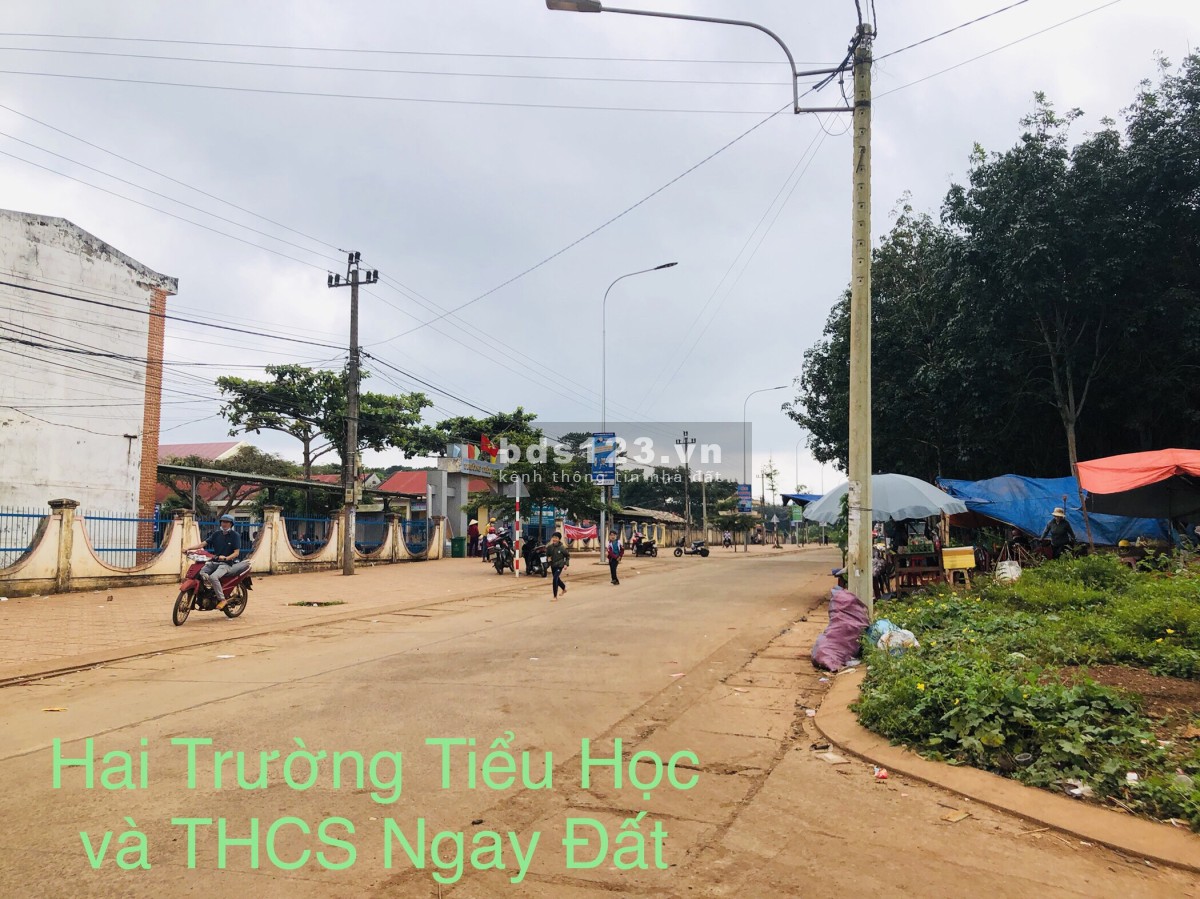 Đất nền sổ đỏ trung tâm Chợ Phú Lộc -Krong Năng Giá 799 triệu/nền