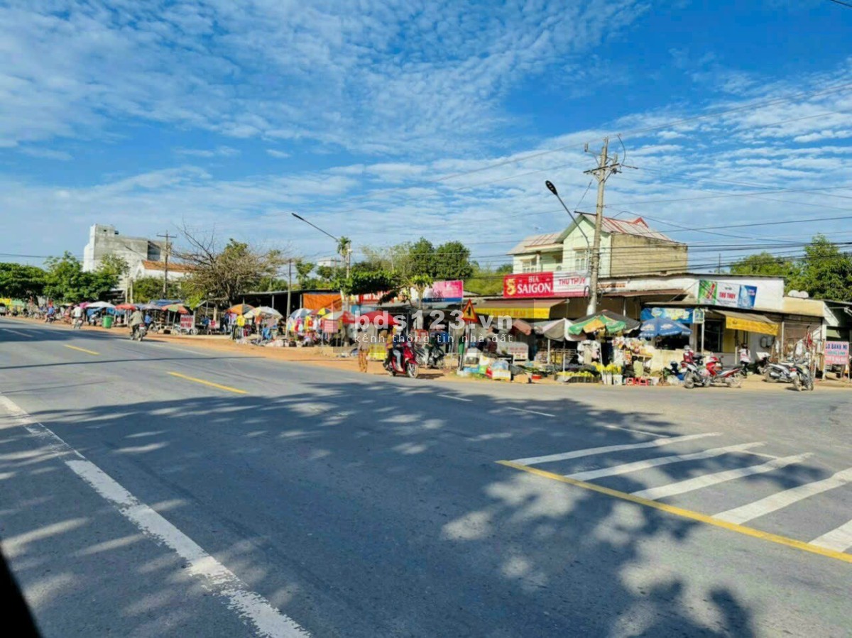 “Vỡ nợ” nên cần bán gấp lô đất thổ cư 500m2, giá 380tr, dân cư đông đúc, shr.