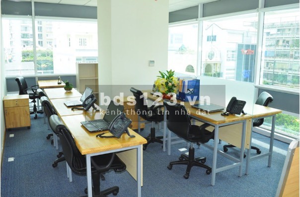 Cho thuê văn phòng lầu 2, 3, 5 thang máy, Trần Xuân Soạn P.Tân Hưng giá 8tr/tháng