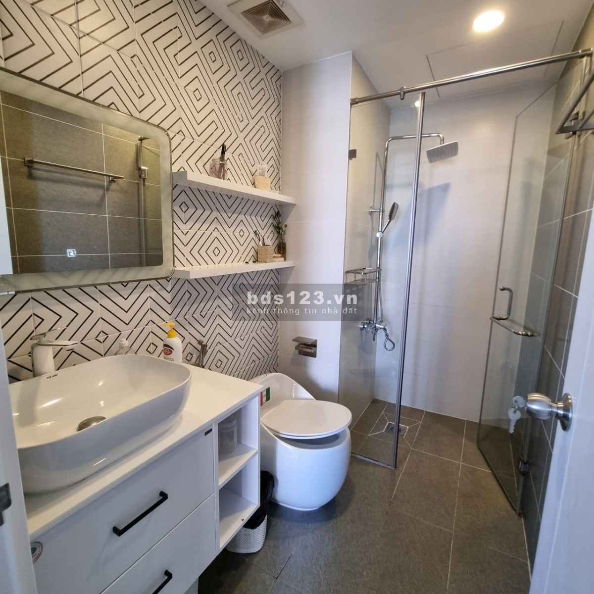 Palm Heights bán nhanh 2 phòng full nội thất cao cấp view nội khu chỉ 4.6 tỷ bao phí - 0945822 716