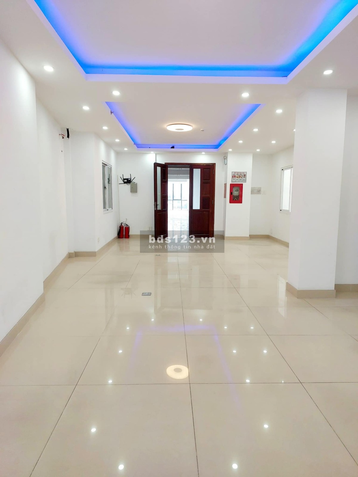 Văn phòng cho thuê tại mặt tiền đường Trần Xuân Soạn, Q7 giáp Q4