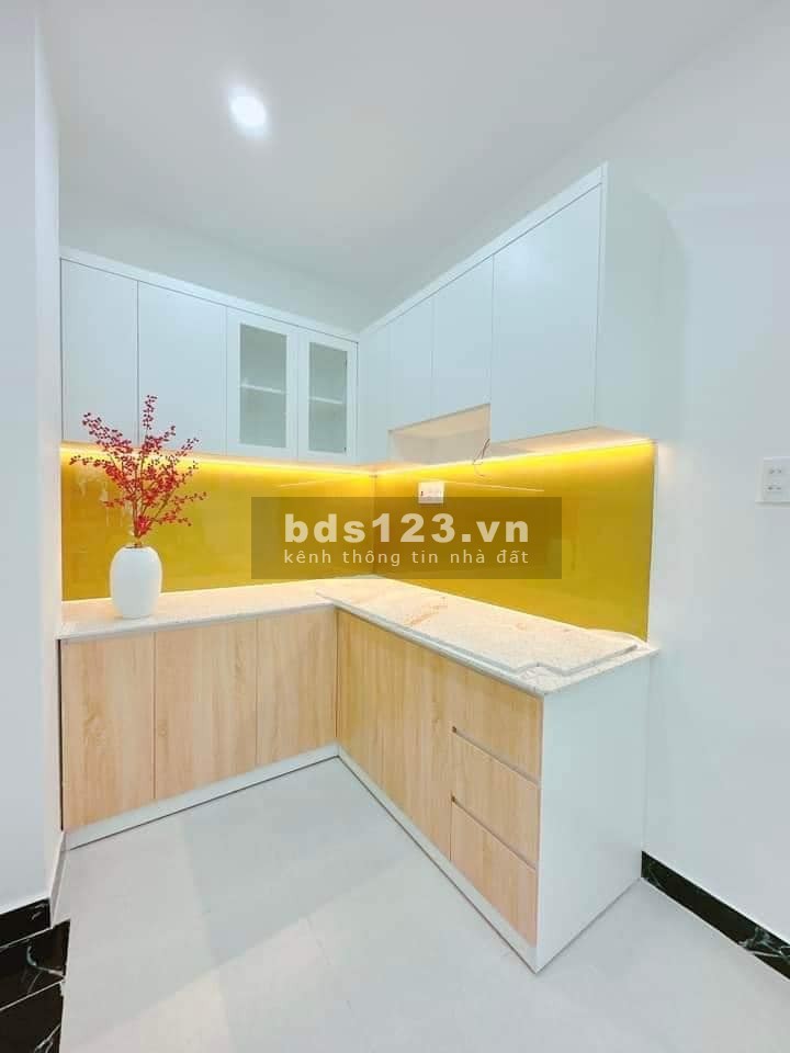 Bán nhà đẹp ngay tại trung tâm quận 3, diện tích 24M2 ~ 4.3 tỷ