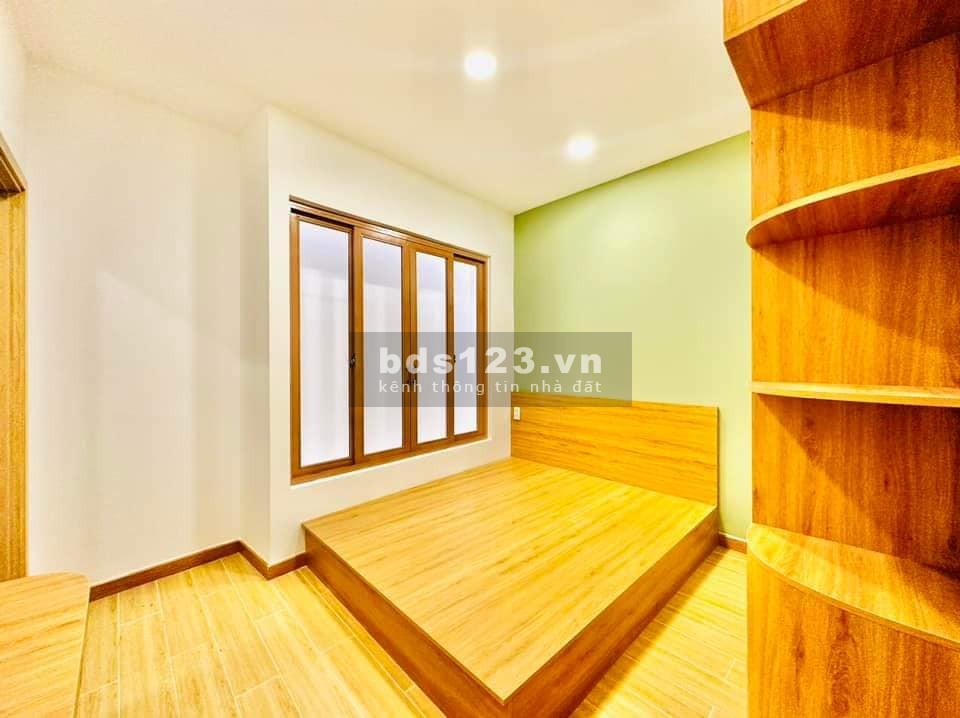 Nhà mới đẹp full nội thất - HXH đỗ ngay cửa - Sổ vuông vức