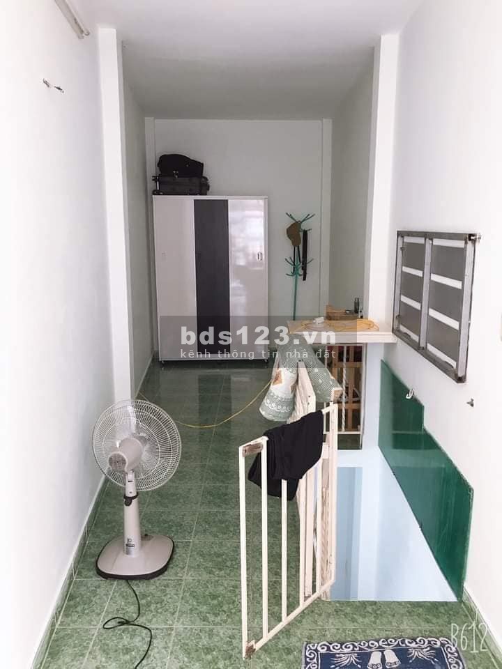 Bán nhà chủ ở 50M ra mặt tiền - Hẻm 3M thông - Nở hậu đều - 2 tầng BTCT - Khu an ninh yên tĩnh