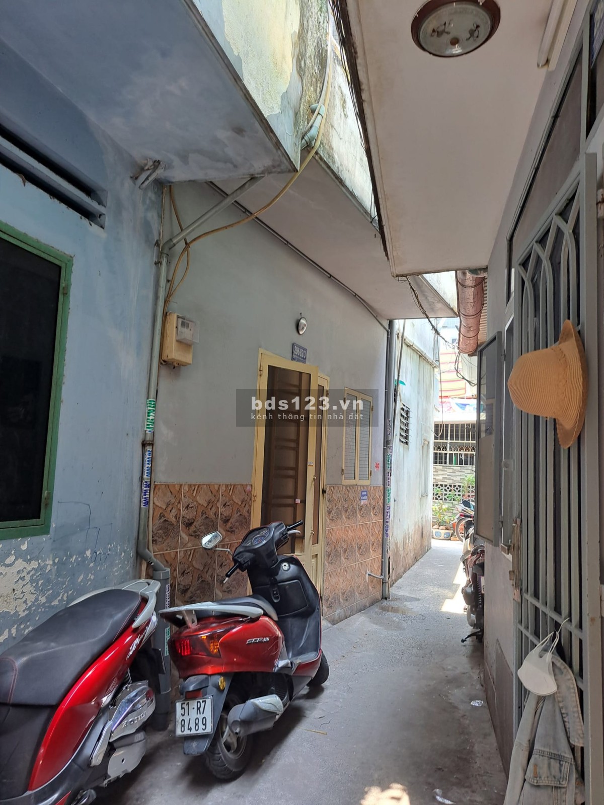 Bán nhà ngôi nhè nhà hẻm, Nguyễn Văn Lượng - Hẻm xe máy