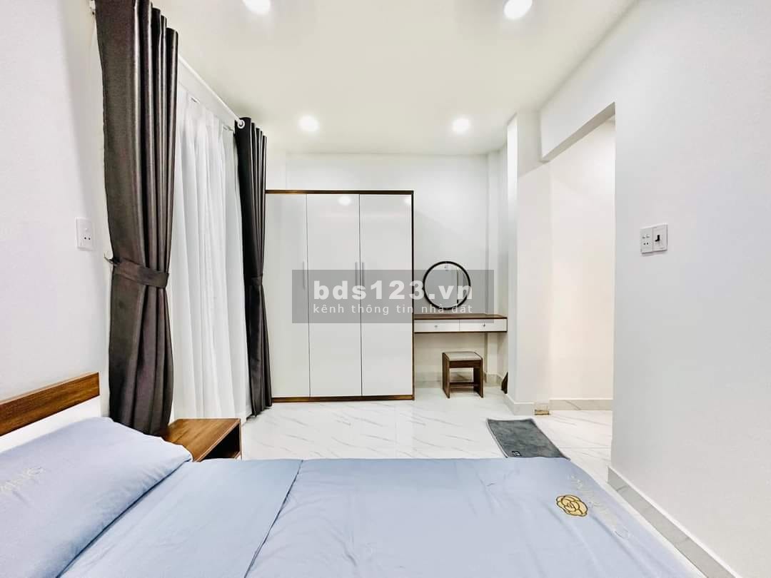 Bán siêu phẩm nhà phố ngang 12m - hẻm xe hơi