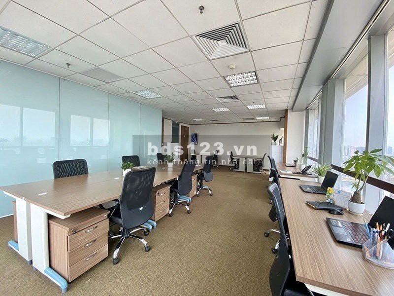 Cho thuê văn phòng lầu 2, 3, 5 có thang máy, mặt tiền Trần Xuân Soạn, P.Tân Hưng, giá 8tr/thg
